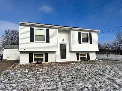 217 17th Ave W, Milan, IL, 61264-3337 | Card Image