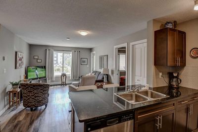 3206 - 625 Glenbow Dr, Condo with 2 bedrooms, 2 bathrooms and 1 parking in Cochrane AB | Image 3