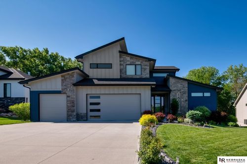 16027 Zac Lane, Bennington, NE, 68007 | Card Image