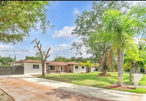 16891 Sw 277th St, Homestead, FL, 33031-2743 | Card Image