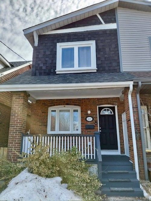 489 Mortimer Ave, East York, ON, M4J2G6 | Card Image