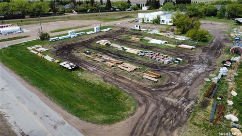 219 2nd St N, Waldheim, SK, S0K4S4 | Card Image