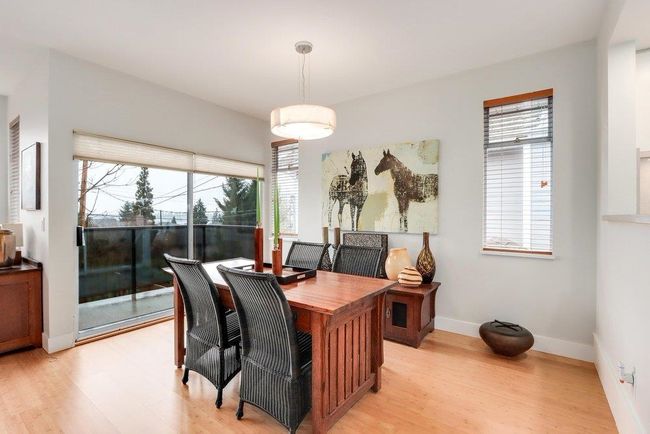 218 W 28 Th Street, House other with 3 bedrooms, 2 bathrooms and 2 parking in North Vancouver BC | Image 7