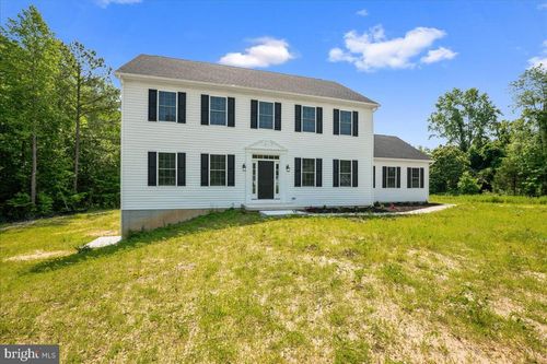 7016 Grace Landing Ct, HUGHESVILLE, MD, 20637-3001 | Card Image