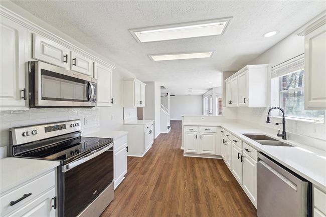 18603 Timber Twist Dr, House other with 4 bedrooms, 3 bathrooms and 2 parking in Humble TX | Image 9