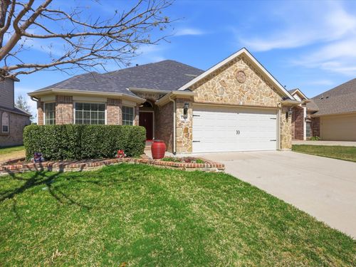 1309 Ocotillo Ln, Fort Worth, TX, 76177-7220 | Card Image