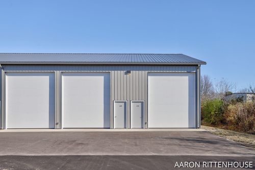 160-124 Veterans Dr, Holland, MI, 49423-7812 | Card Image