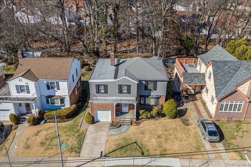 217-53 Kingsbury Ave, Oakland Gardens, NY, 11364-3534 | Card Image