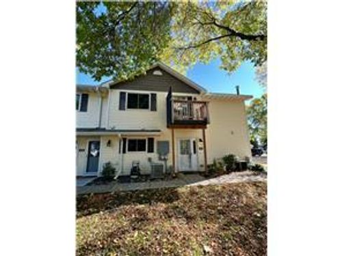 7670 13th St N, Oakdale, MN, 55128-6017 | Card Image