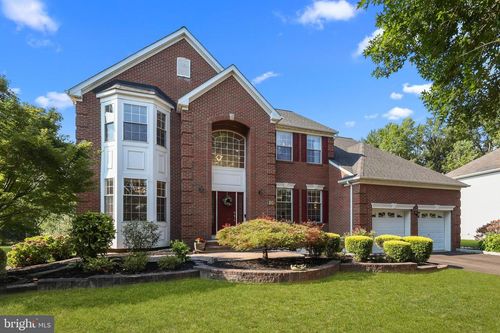 16 Lockewood Ln, EAST WINDSOR, NJ, 08520-2826 | Card Image