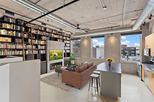 unit-305-918 3rd St N, Minneapolis, MN, 55401-1049 | Card Image