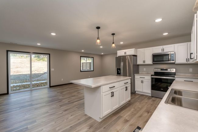A - 210 Main St W, Home with 3 bedrooms, 4 bathrooms and null parking in Elysian MN | Image 5