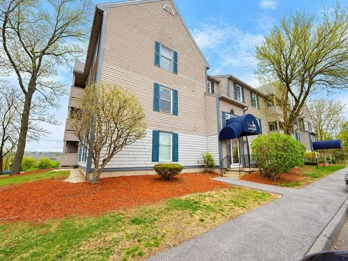 101-122 Eastern Ave, Manchester, NH, 03104-6633 | Card Image