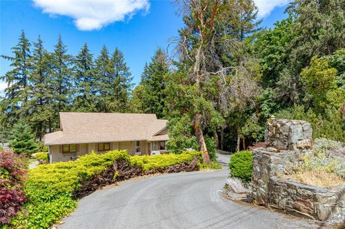 1255 Mckenzie Dr, Duncan, BC, V9L5R8 | Card Image