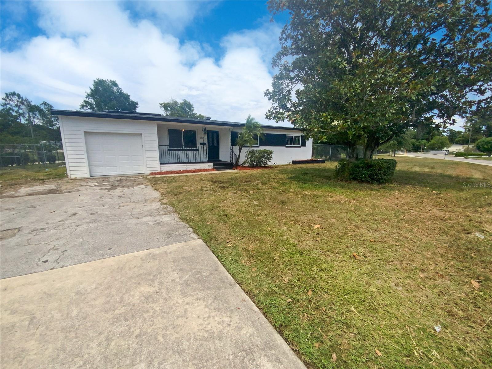 Drake Dr, Orlando, FL 32810