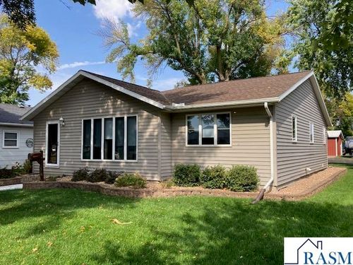 508 Summit St Se, Sleepy Eye, MN, 56085-1768 | Card Image