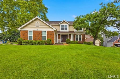 20 Greystoke Ct, Ballwin, MO, 63021-4440 | Card Image