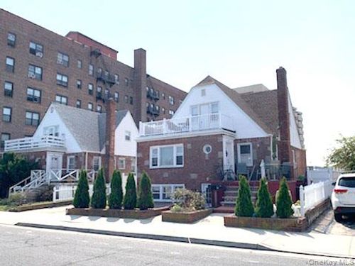 middle-364 E Broadway, Long Beach, NY, 11561-4383 | Card Image