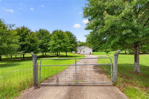 602 Pendergrass Rd, winder, GA, 30680-3662 | Card Image
