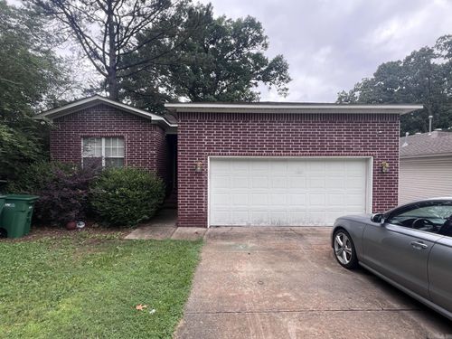 1520 Junior Deputy Rd, Little Rock, AR, 72205-6636 | Card Image