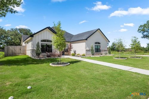 813 Eagle Heights Dr, Salado, TX, 76571-6737 | Card Image