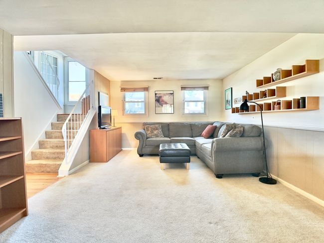 765 Woodside Dr, House other with 3 bedrooms, 2 bathrooms and 2 parking in Roselle IL | Image 17