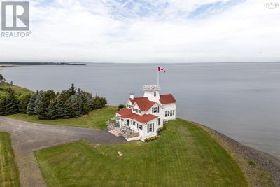 111 Lighthouse Rd, House other with 3 bedrooms, 2 bathrooms and null parking in Kings Head NS | Image 1