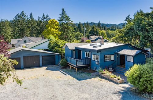 7435 Lantzville Rd, Lantzville, BC, V0R2H0 | Card Image