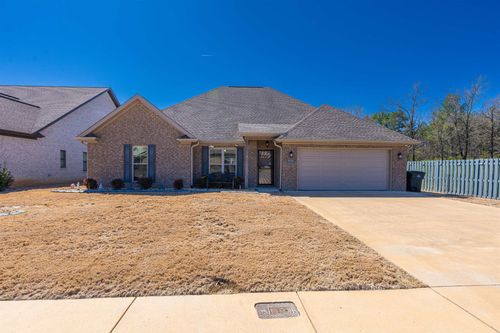 976 Garrett Ln, Florence, AL, 35634-4276 | Card Image