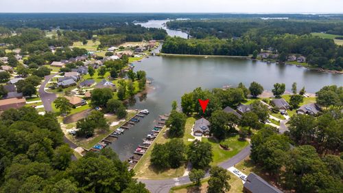 203 Ridge Lake Dr, Manning, SC, 29102-4478 | Card Image