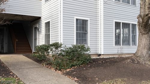 94-94 Stonyridge Dr, Lincoln Park, NJ, 07035-2247 | Card Image