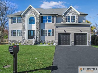 638 Bergen Street, House other with 5 bedrooms, 3 bathrooms and null parking in South Plainfield NJ | Image 2