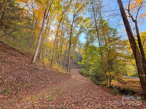 9999 Mountainside Dr, Bryson City, NC, 28713 | Card Image