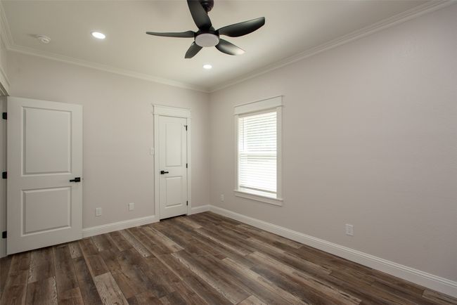904 N Main St, House other with 3 bedrooms, 2 bathrooms and null parking in Kemp TX | Image 20