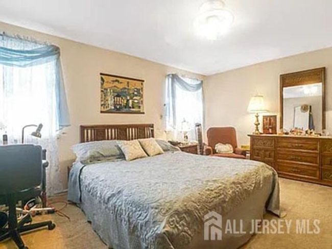 29 Jeffrey Cir, House other with 4 bedrooms, 3 bathrooms and null parking in Dayton NJ | Image 49