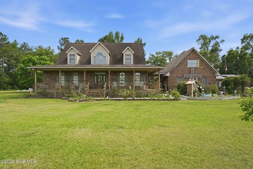 1134 Dixie Dr, Red Springs, NC, 28377-8924 | Card Image