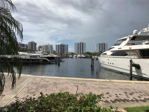 n42-3601 Ne 207th St, Aventura, FL, 33180-4700 | Card Image