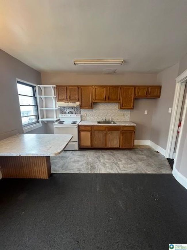 APT-1 - 201 E Kline Ave, House other with 2 bedrooms, 1 bathrooms and null parking in Lansford PA | Image 6