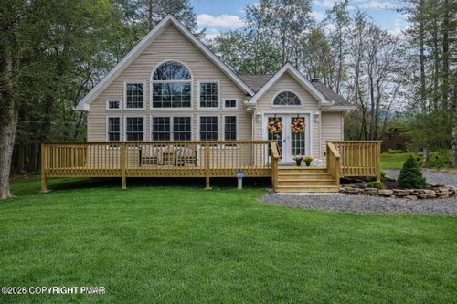37 Tamarack Trl, Albrightsville, PA, 18210-7003 | Card Image