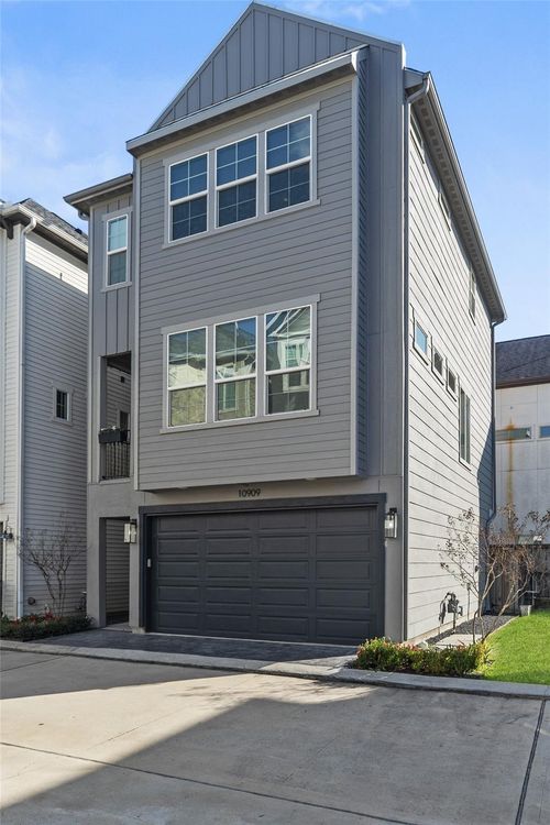 10909 Upland Retreat Dr, Houston, TX, 77043-4783 | Card Image