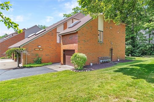 f-4695 Mayfield Rd, South Euclid, OH, 44121-4069 | Card Image