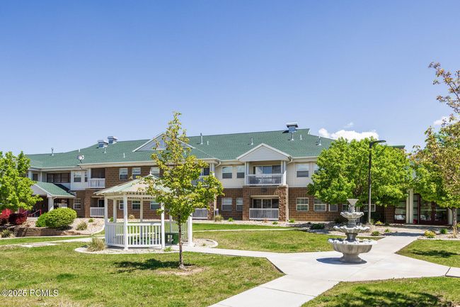 106 - 11035 S Grapevine Cv, Condo with 2 bedrooms, 2 bathrooms and null parking in Sandy UT | Image 16