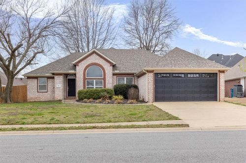 602 Baylor St, Bentonville, AR, 72712-7414 | Card Image