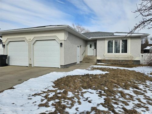 519 Palliser Dr, Swift Current, SK, S9H5C5 | Card Image