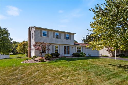 59 Cinnamon Cir, Fairport, NY, 14450-8768 | Card Image