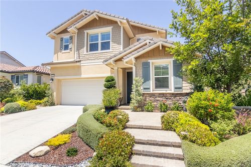 239 White Bark Ln, Simi Valley, CA, 93065-4990 | Card Image