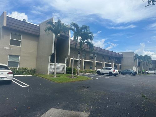 apt-102-2755 Casita Way, Delray Beach, FL, 33445-4510 | Card Image