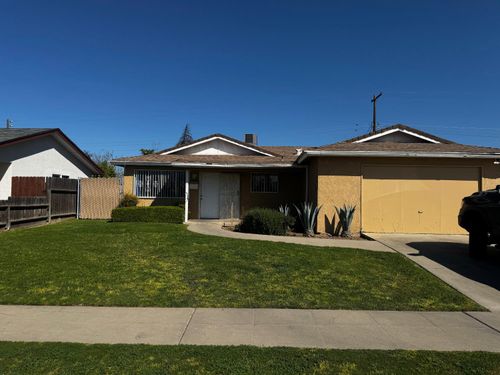 3058 W Bellaire Way, Fresno, CA, 93722-4513 | Card Image