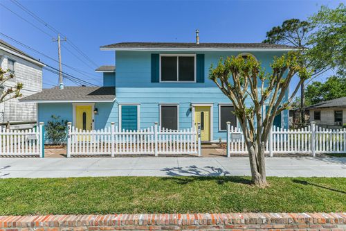 816 11th St, Galveston, TX, 77550-5027 | Card Image