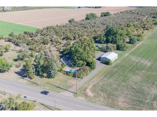 92815 River Rd, Junction City, OR, 97448-9476 | Card Image